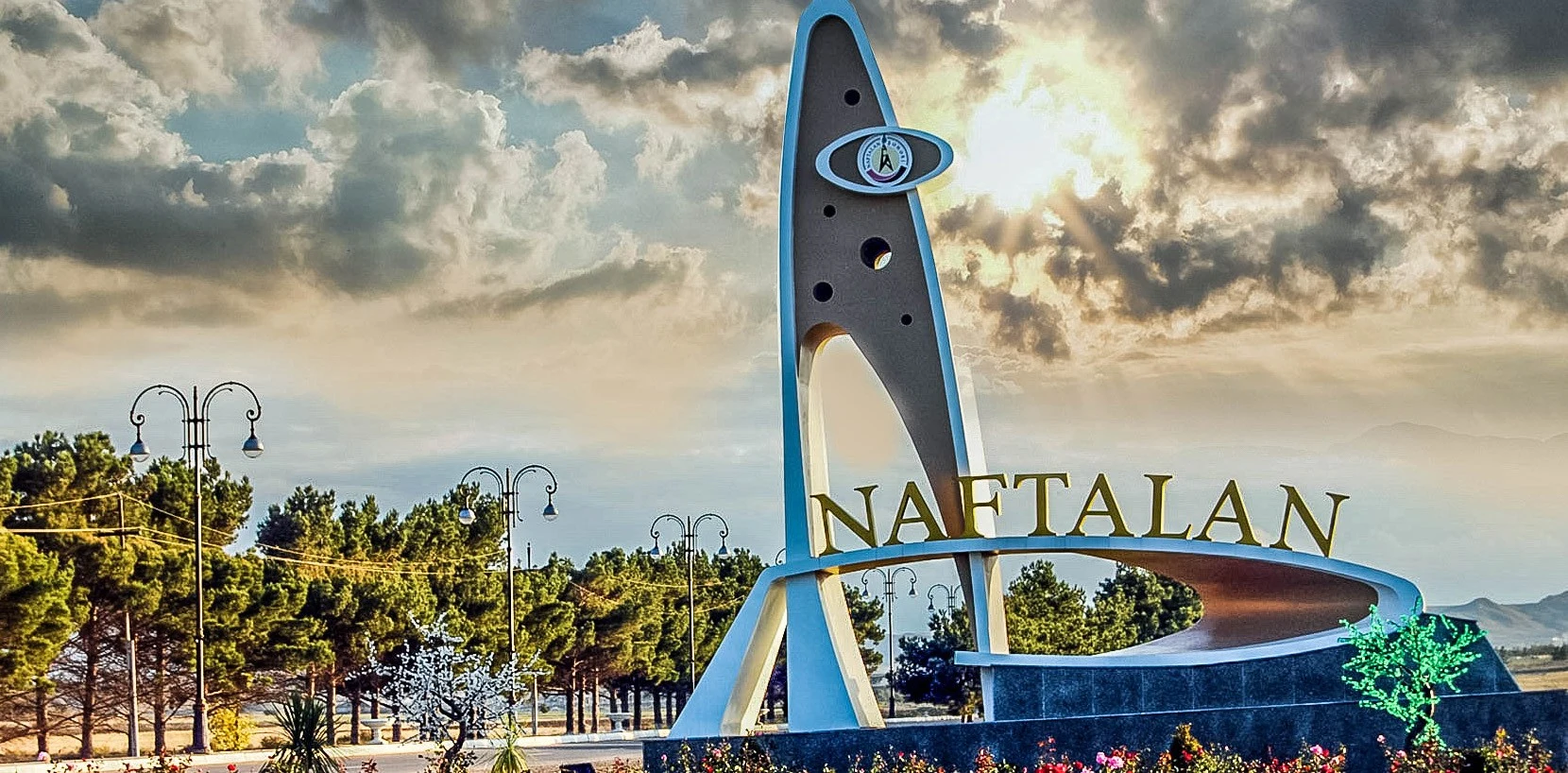 Naftalan background