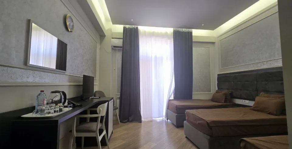 3x neferlik Tripl otaq